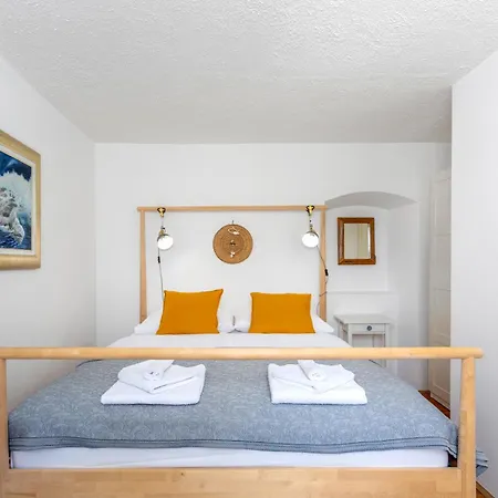 Marak Holiday home Risika