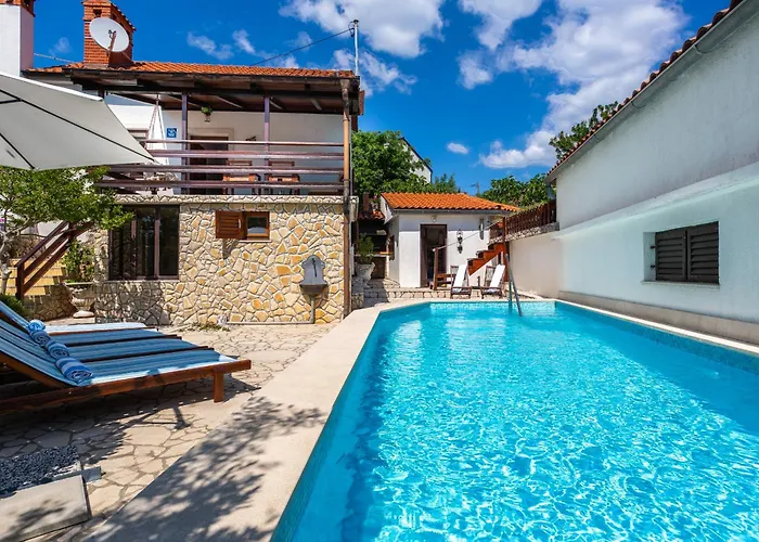 Marak Holiday home Risika