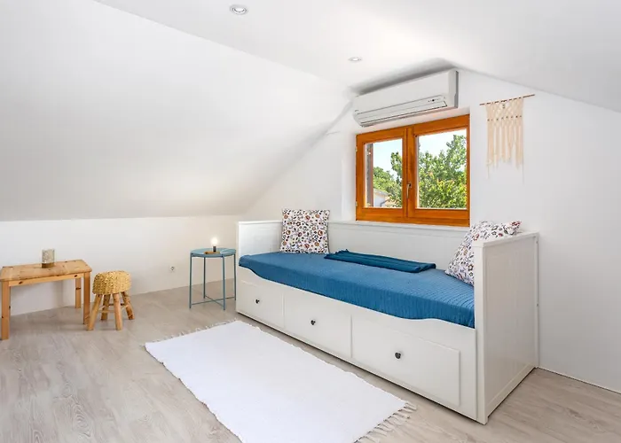 別荘 Marak リスィカ